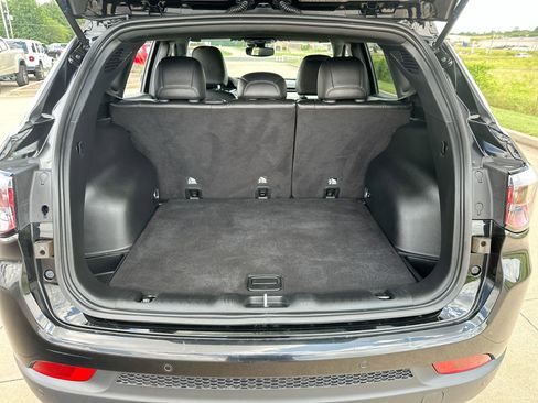 Used 2023 Jeep Compass Limited image 22