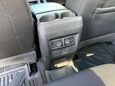 Used 2023 Chevrolet Colorado LT AWD/4WD image 27