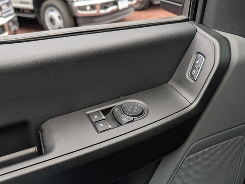 New 2026 Ford F550 2WD Regular Cab Super Duty image 13