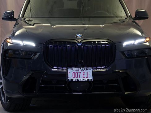 Used 2026 BMW X7 xDrive40i w/ M Sport Package AWD/4WD image 6