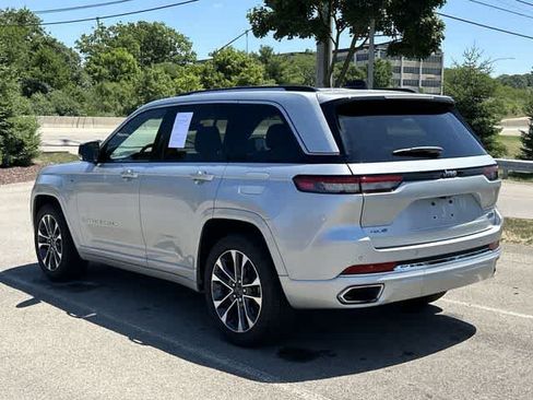 Used 2023 Jeep Grand Cherokee Overland AWD/4WD image 25