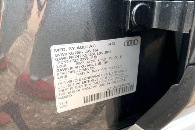 Used 2023 Audi Q5 e Premium w/ Convenience Package AWD/4WD image 34