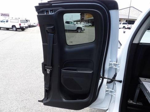Used 2022 Chevrolet Colorado LT w/ Fleet Safety Package RWD image 30
