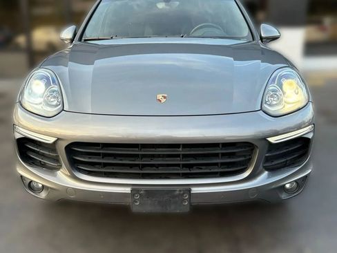 Used 2018 Porsche Cayenne image 8