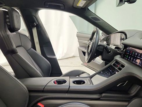 Used 2023 Porsche Taycan GTS image 32