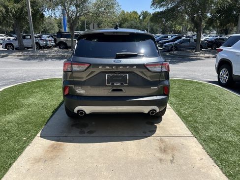 Certified 2020 Ford Escape SE FWD image 4