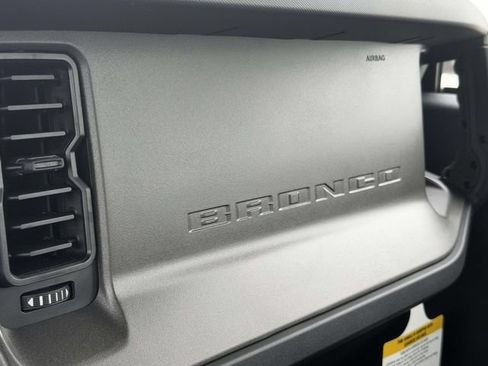 New 2026 Ford Bronco 2-Door w/ Sasquatch Package AWD/4WD image 23