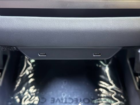 Used 2025 Tesla Model 3 Long Range image 40