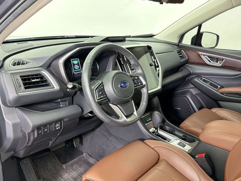 Used 2023 Subaru Ascent Touring image 4