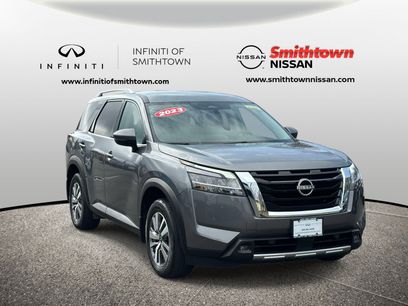 Used 2023 Nissan Pathfinder SL