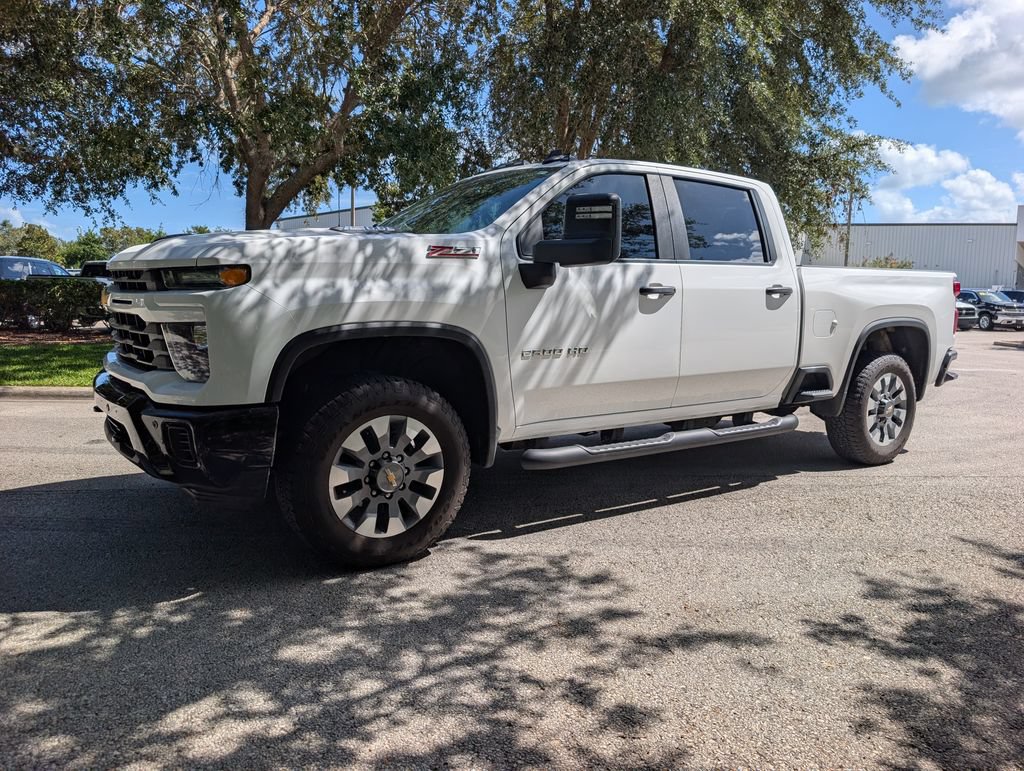 Used 2026 Chevrolet Silverado 2500 Custom w/ Custom Value Package AWD/4WD image 3