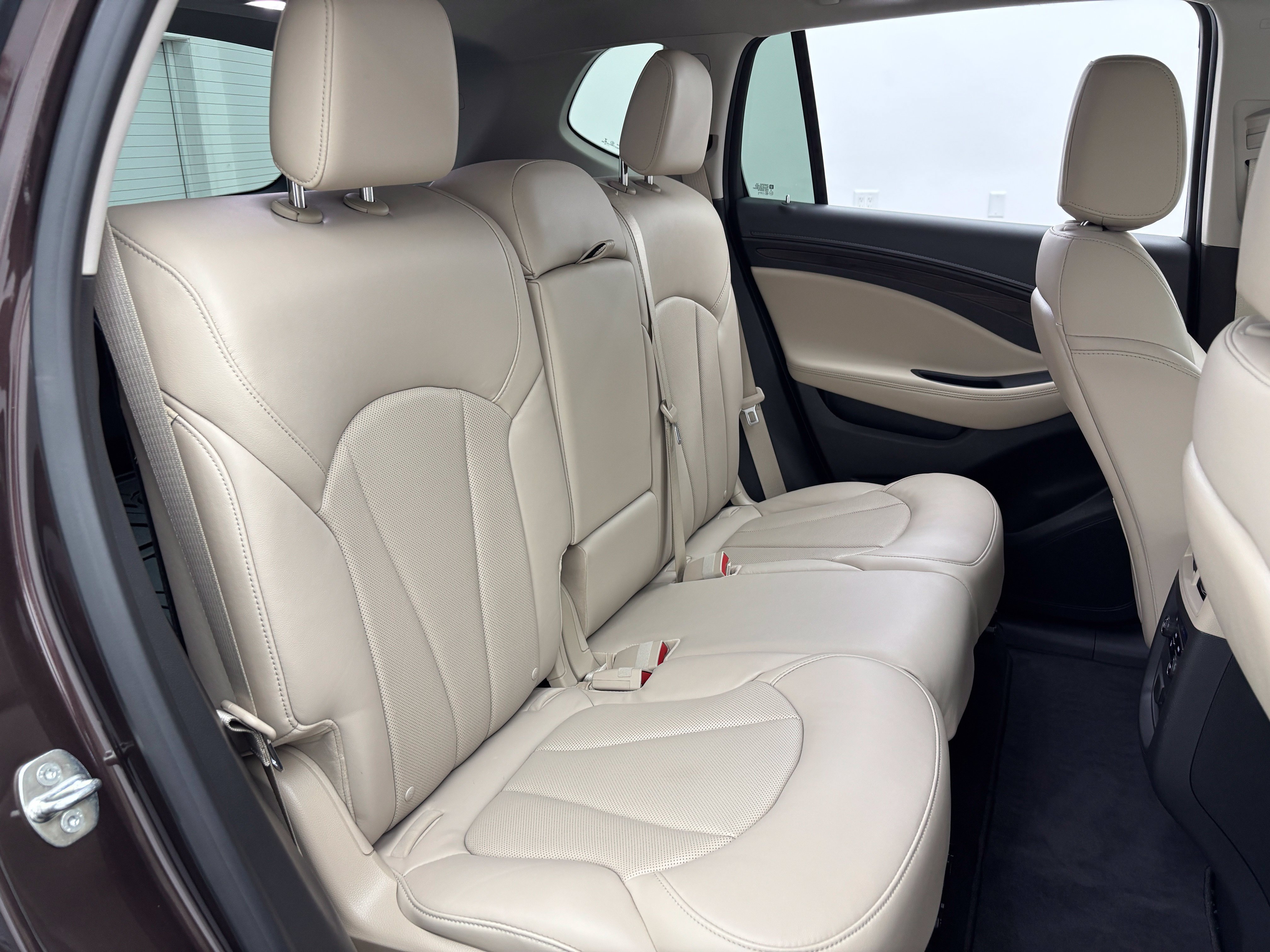 Used 2020 Buick Envision Premium w/ Driver Confidence Package AWD/4WD image 36