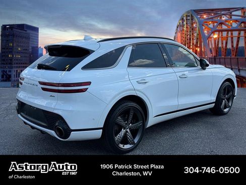Used 2024 Genesis GV70 2.5T w/ Sport Prestige Package AWD/4WD image 3