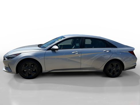 Certified 2021 Hyundai Elantra SEL FWD image 2