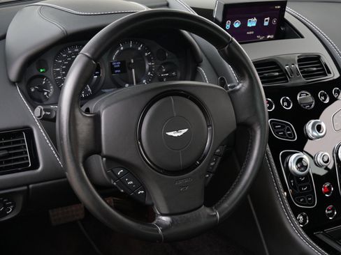 Used 2016 Aston Martin DB9 GT image 11