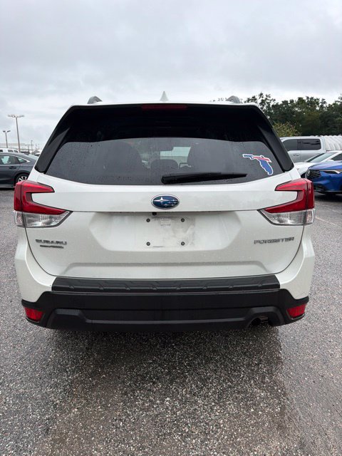 Used 2020 Subaru Forester Premium AWD/4WD image 3