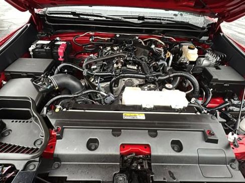Used 2025 Toyota Tacoma TRD Sport AWD/4WD image 38
