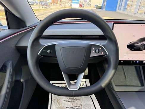 Used 2025 Tesla Model 3 Long Range image 21