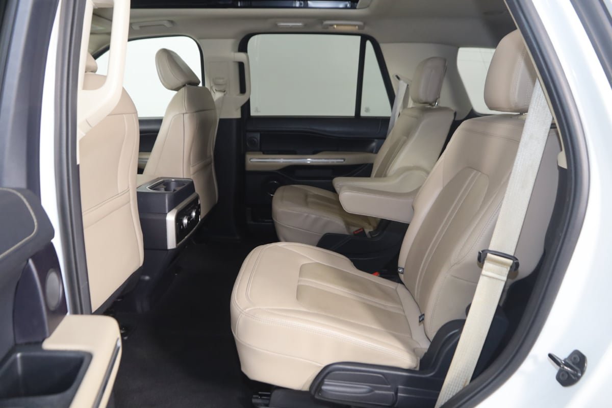 Used 2024 Ford Expedition Limited AWD/4WD image 44
