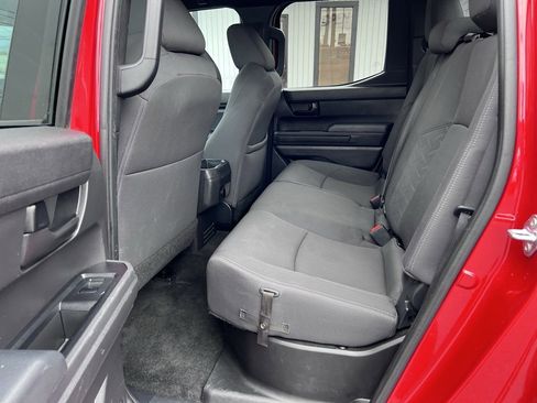 Used 2024 Toyota Tacoma SR5 image 15