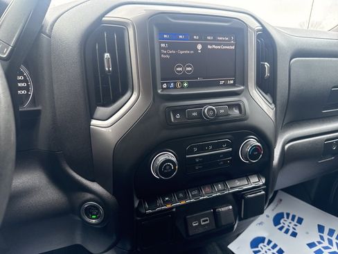 Used 2022 Chevrolet Silverado 1500 Custom Trail Boss image 22