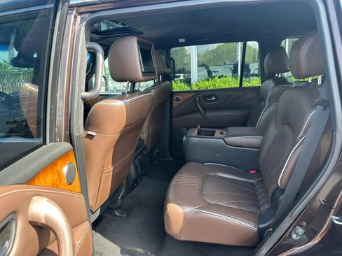 Used 2016 INFINITI QX80 Limited AWD/4WD image 12