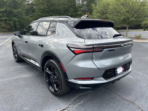 New 2025 Chevrolet Equinox EV RS image 18