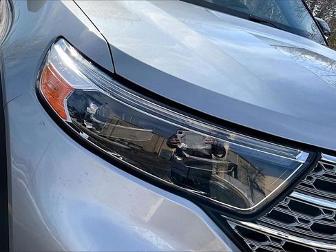 Used 2023 Ford Explorer Limited image 30