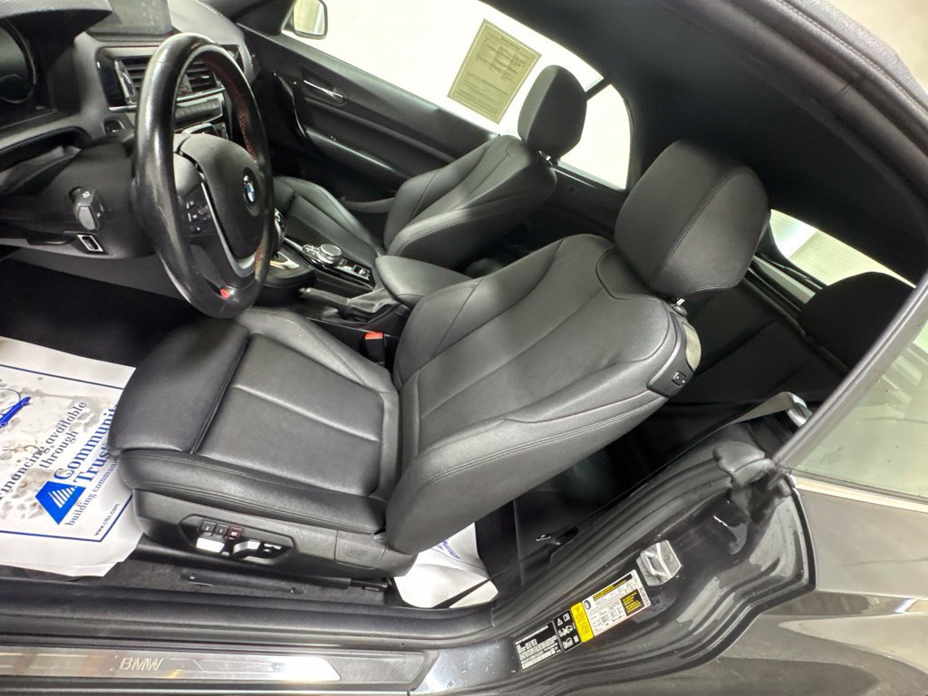 Used 2021 BMW 230i xDrive Convertible w/ Premium Package AWD/4WD image 20