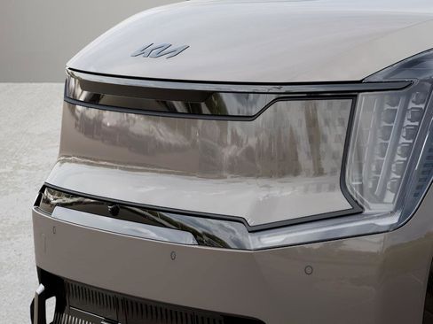 New 2026 Kia EV9 Land w/ Nightfall Edition Package image 35