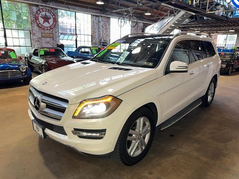 Used 2014 Mercedes-Benz GL 450 4MATIC image 9