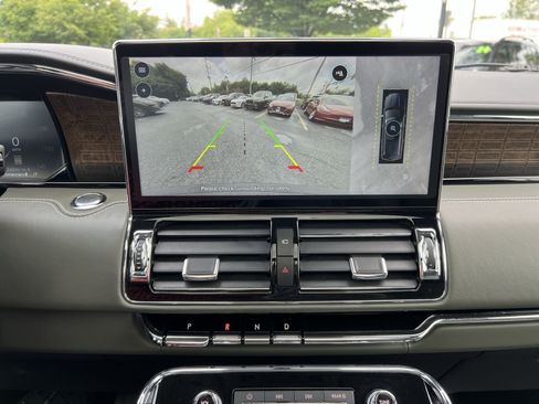 Used 2024 Lincoln Navigator L Black Label AWD/4WD image 18