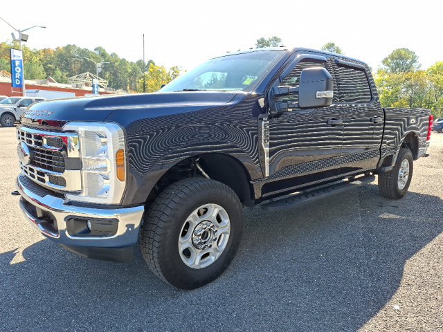 Used 2025 Ford F250 XLT AWD/4WD image 7