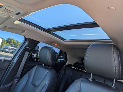 Used 2022 Buick Encore GX Essence w/ Advanced Technology Package image 13