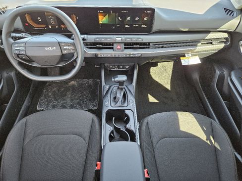 New 2026 Kia K4 LXS image 18