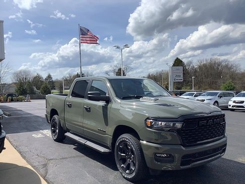 New 2026 RAM 1500 Express AWD/4WD image 3