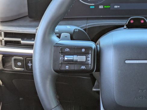 Used 2024 Hyundai Santa Fe Limited image 22