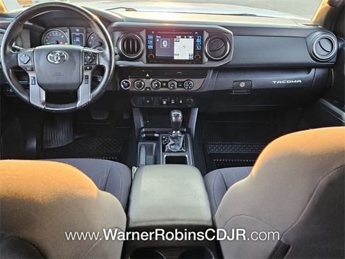 Used 2019 Toyota Tacoma TRD Off-Road image 8