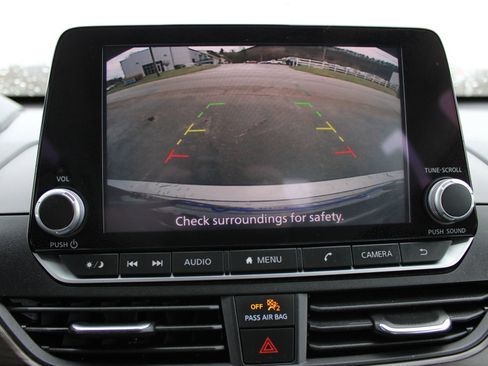 Used 2024 Nissan Altima 2.5 SV image 30