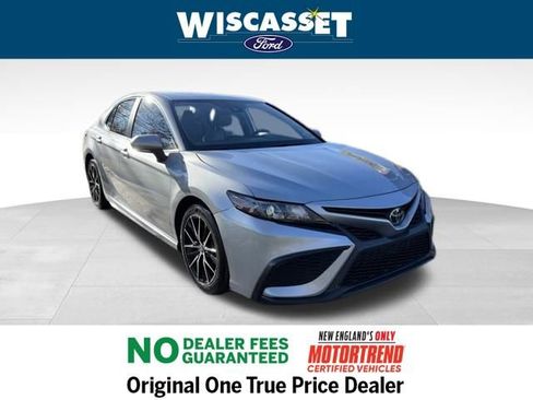 Used 2023 Toyota Camry SE image 19