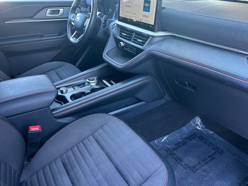 Certified 2025 Ford Explorer ST-Line AWD/4WD image 16