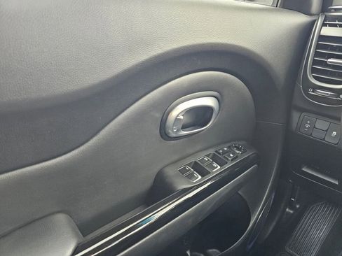 Used 2019 Kia Soul + w/ Audio Package image 28