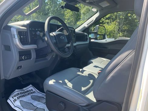 Used 2025 Ford F350 XL w/ XL Driver Assist Package AWD/4WD image 15