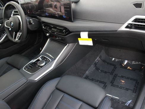 Used 2026 BMW 330i xDrive Sedan w/ M Sport Package AWD/4WD image 34