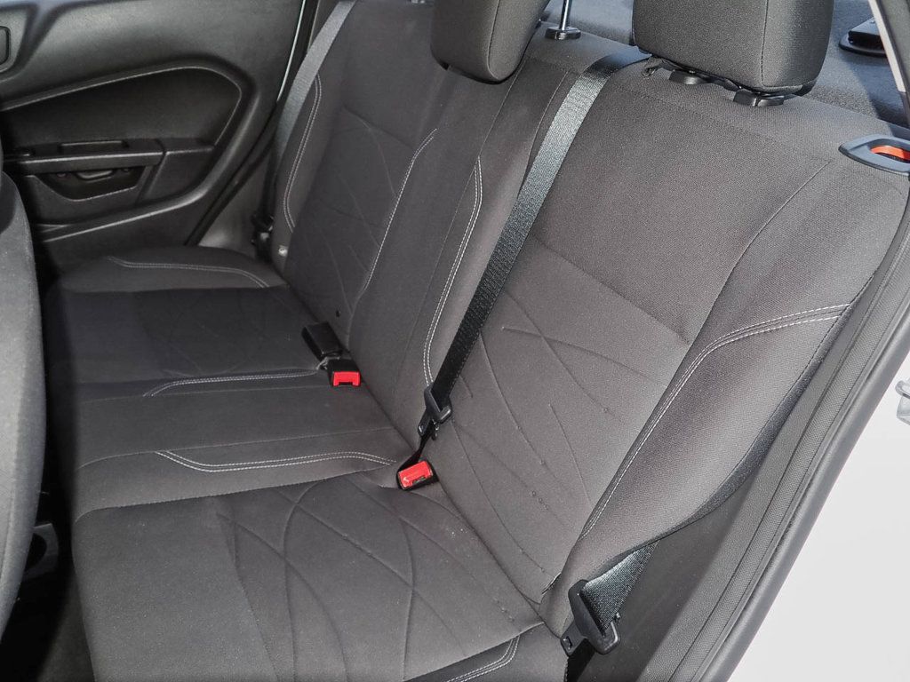 Used 2014 Ford Fiesta SE FWD image 27