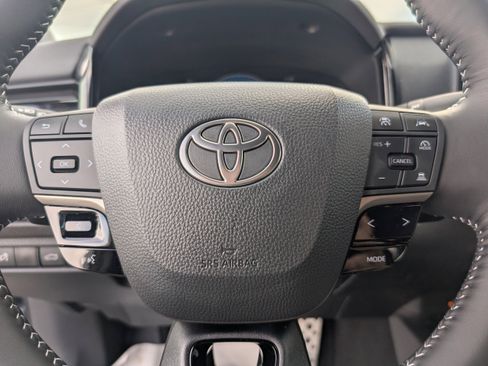New 2026 Toyota Camry SE image 21