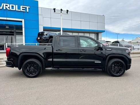 Used 2024 GMC Sierra 1500 Elevation w/ Elevation Premium Package image 6