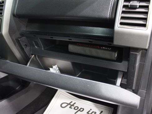 Used 2018 Ford F150 Raptor w/ Equipment Group 802A Luxury image 29