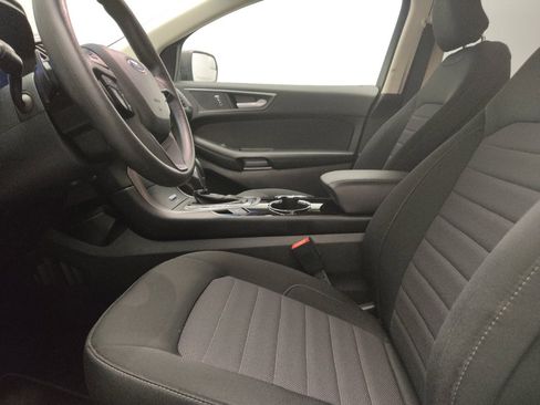 Used 2017 Ford Edge SE FWD image 17