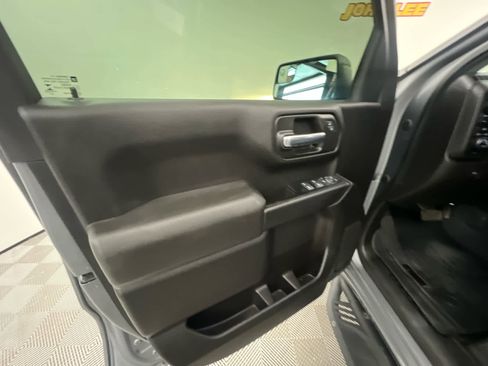 Used 2021 Chevrolet Silverado 1500 Custom Trail Boss AWD/4WD image 19